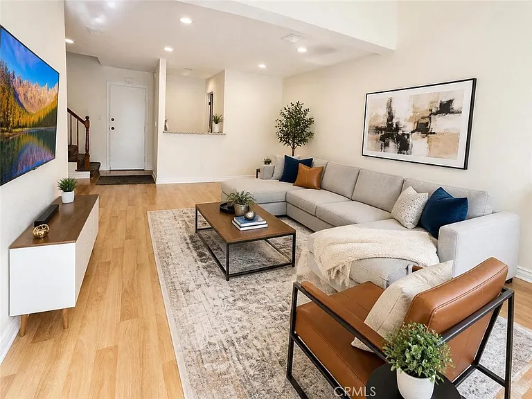 900 W Sierra Madre Ave — Photo 6