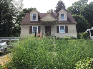 587 Thompson Run Rd, Pittsburgh, PA 15237