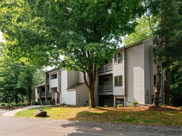 5716 N Creeks Xing #147, Williamsburg, MI 49690