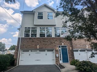 200 Burnett Ave #3, Maplewood, NJ 07040