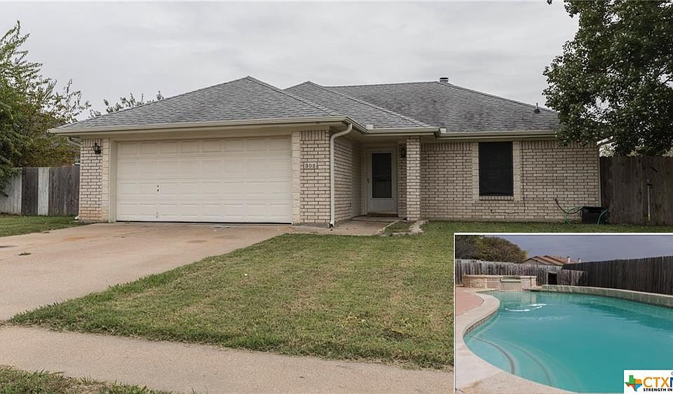 1st image of 302 W Blancas Dr