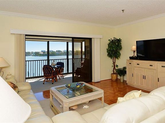 2nd image of 3660 Gulf Of Mexico Dr APT 302