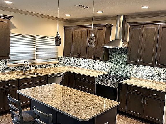 3rd image of 5540 Datil Pepper Rd