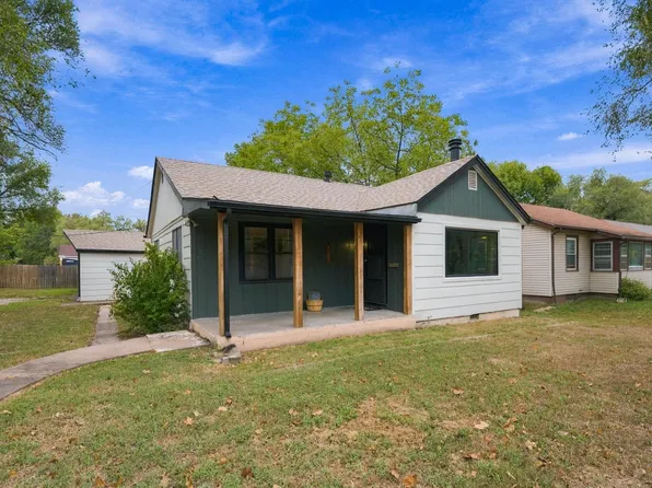 1201 Henry St, Augusta, KS 67010