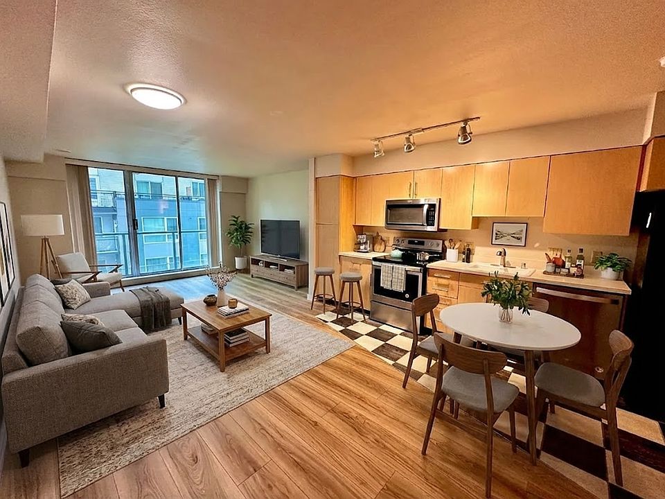 1st image of 1100 106th Ave NE APT 501
