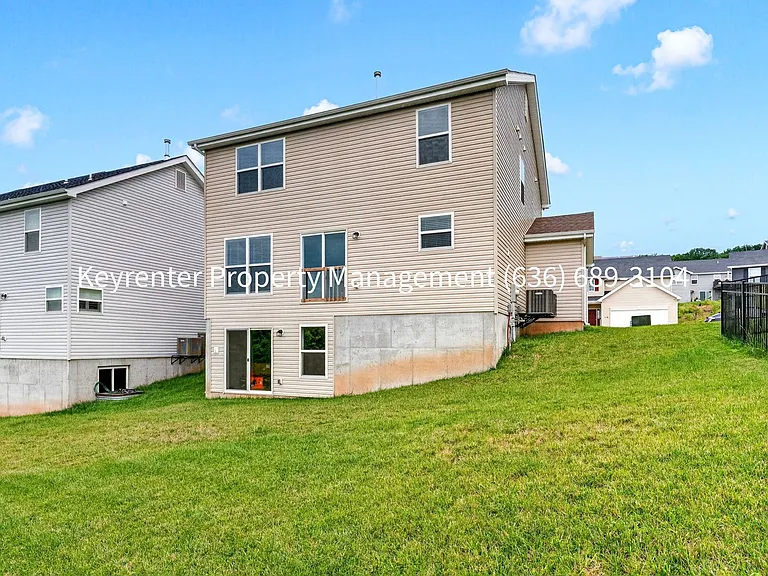 2823 Winding Valley Dr — Photo 35