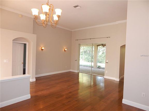 4th image of 10513 Chambers Dr