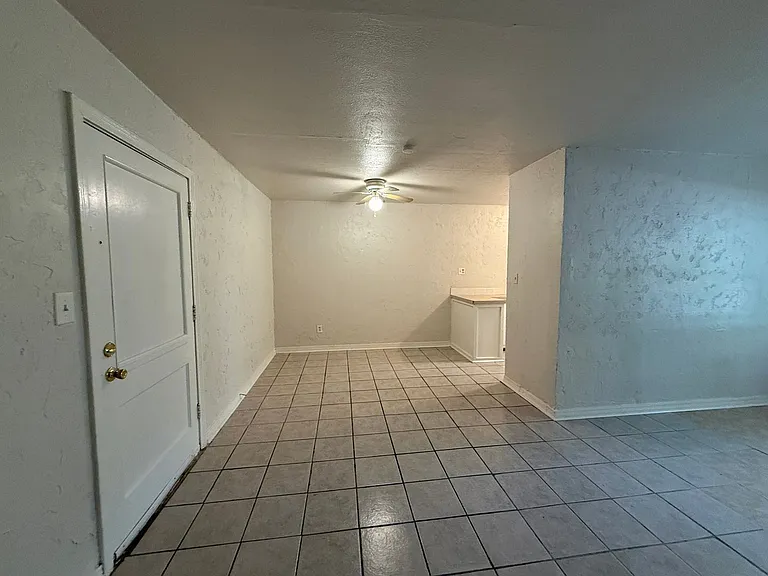 1740 NW 17th St #2 — Photo 3