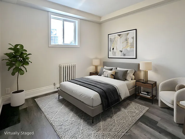 322 Lakeshore Rd W #1 — Photo 16