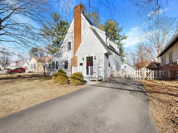 521 Kenwood Avenue, Bethlehem, NY 12054