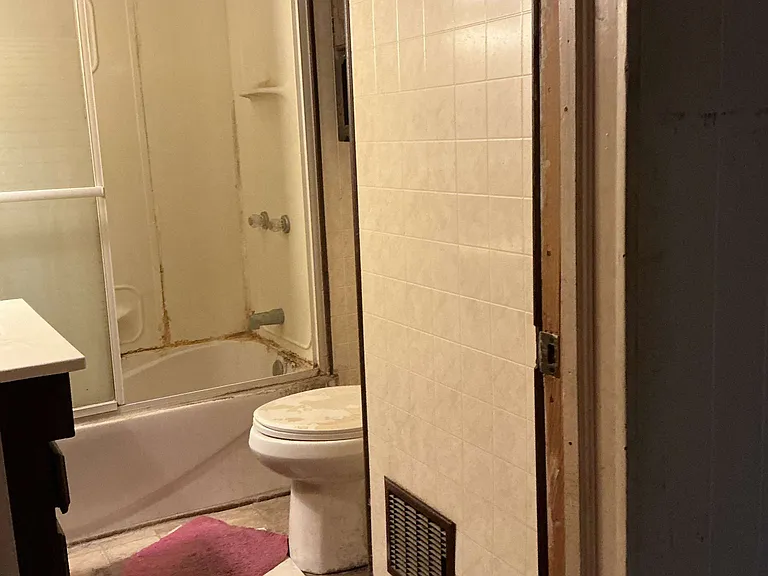 2124 1st Ave — Photo 33
