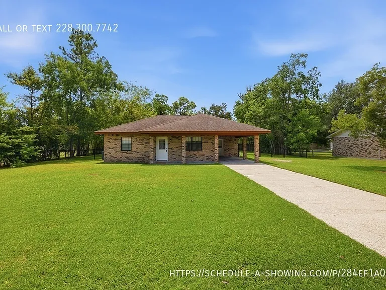 815 Amar St — Photo 16