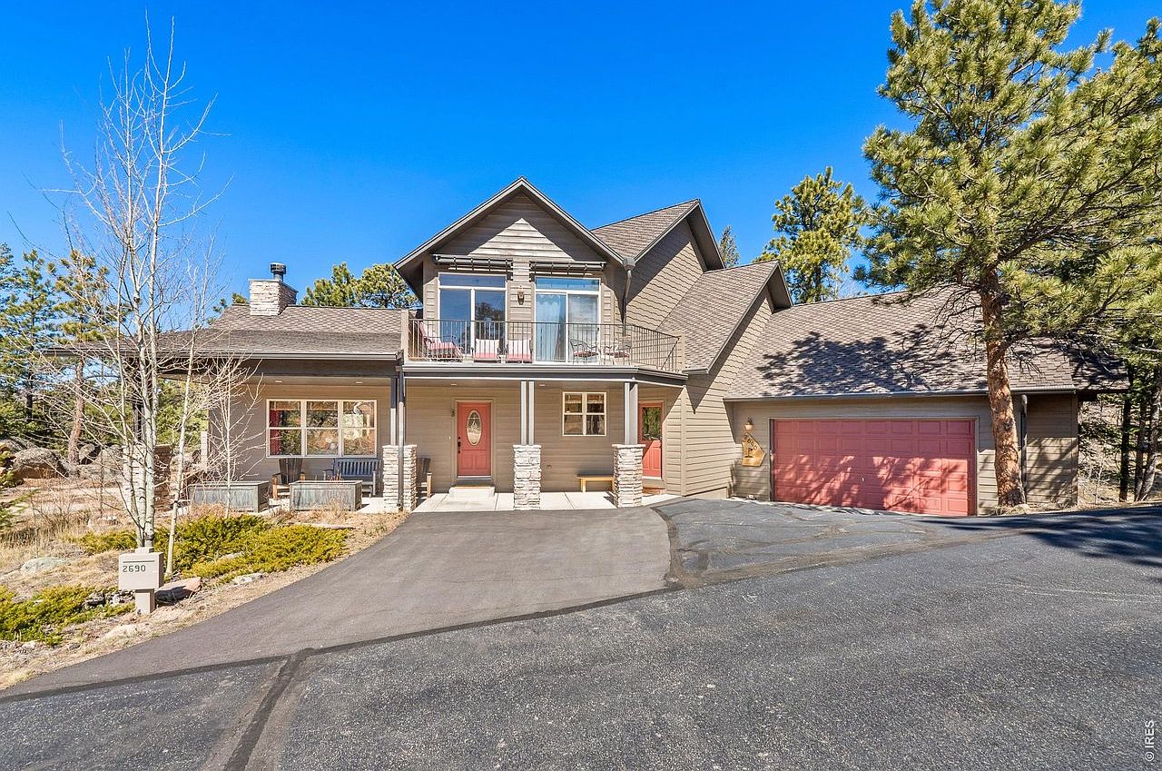 2690 Fox Acres Dr E