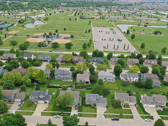 5th image of 1406 NW Wagner Blvd