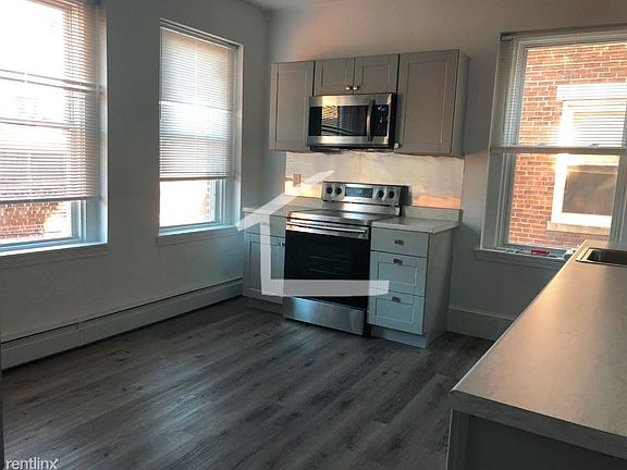 385W5dcdc28659084