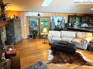 222 Sawmill Branch Rd, Banner Elk, NC 28604