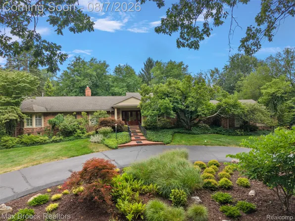 645 Lone Pine Rd, Bloomfield Hills, MI 48304