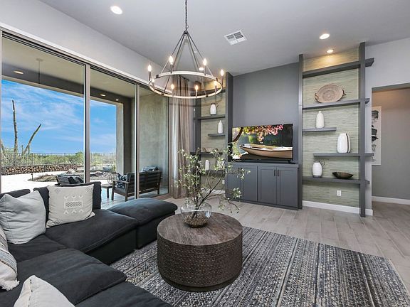 Dove Mountain community