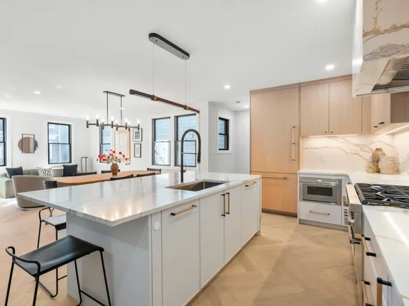 98-100 F St #1, Boston, MA 02127