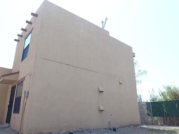 4th image of 130 Borunda Ln
