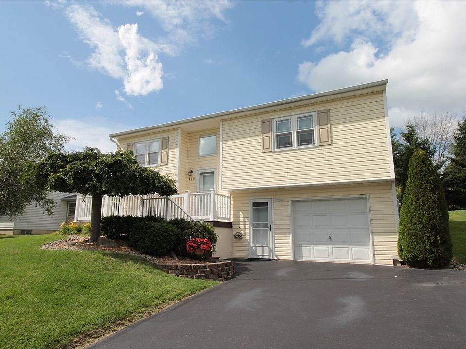 1st image of 419 Colonial Dr