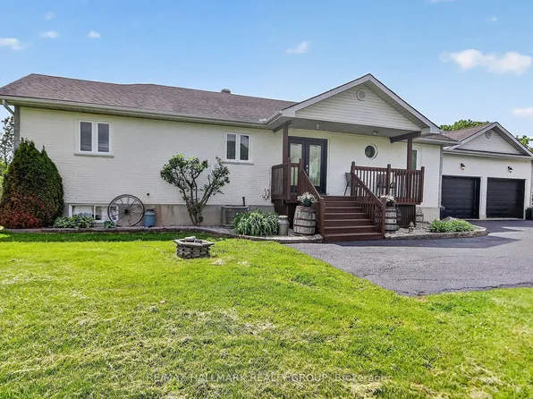 7414 Dawn Tara Dr, Ottawa, ON K4P 1P4