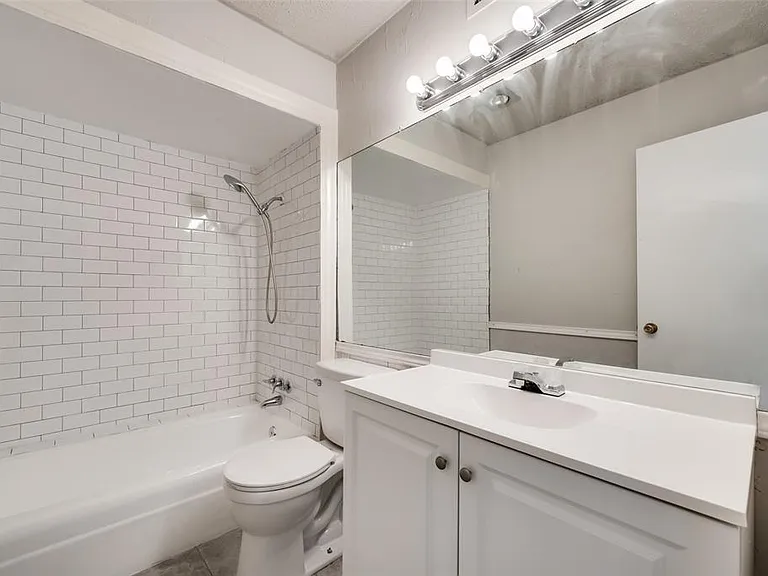 9829 Park Lane Ct #B — Photo 101