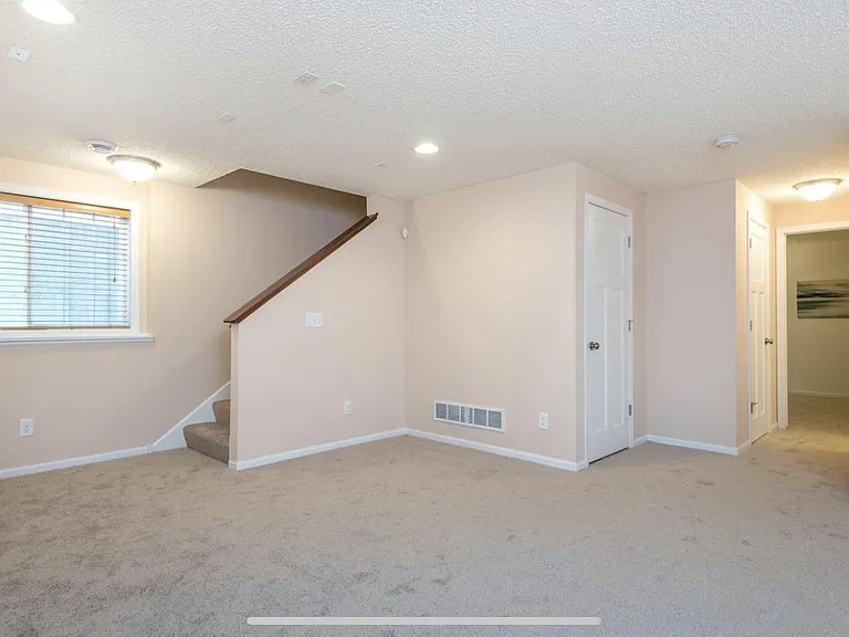10009 Gentian Dr — Photo 18