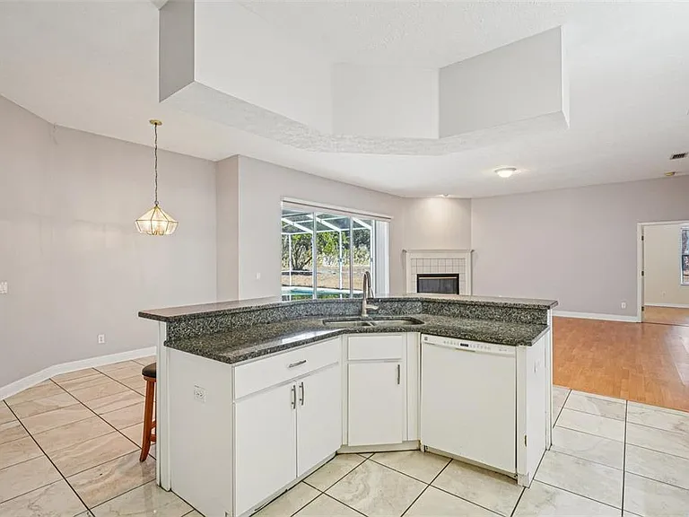 918 Academy Dr — Photo 30