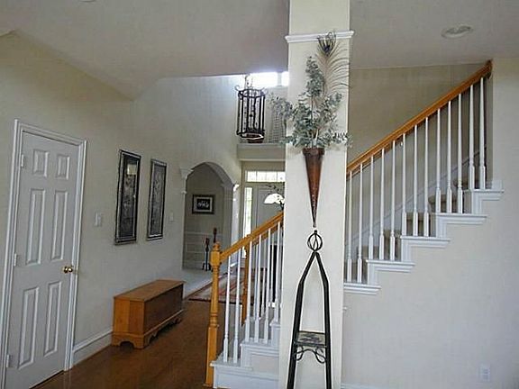 5th image of 2721 Cliffwood Dr
