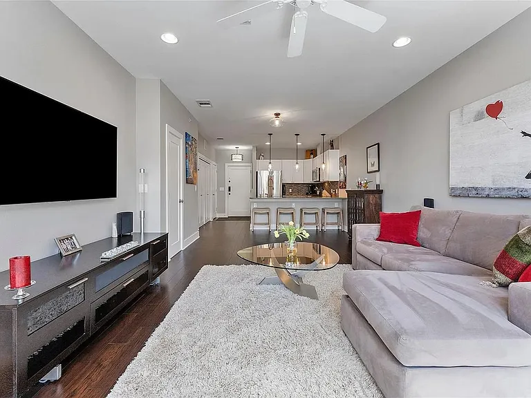908 Nueces St #31 — Photo 14