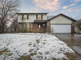 5068 Fedora Dr, Troy, MI 48085
