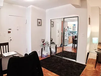 Rented by R New York