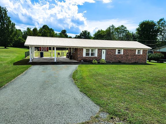 2nd image of 1005 Eastview Dr