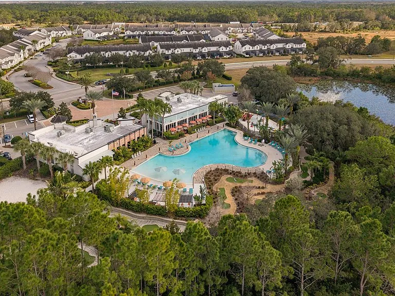 710 Longboat Dr — Photo 40
