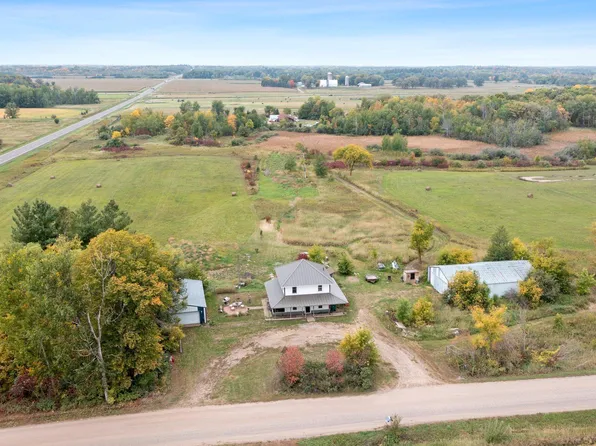 4157 Hummingbird Rd, Braham, MN 55006