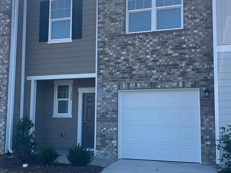 148 Rydal Way — Photo 3