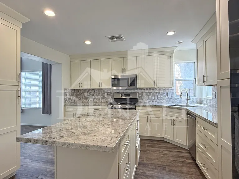 1275 E Marcella Ln — Photo 7
