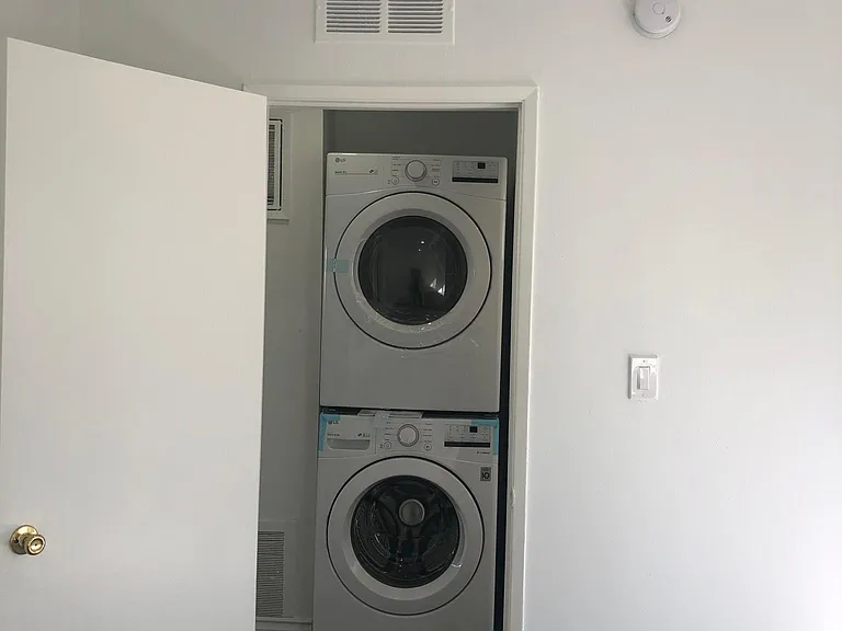 807 N Alfred St #2 — Photo 8