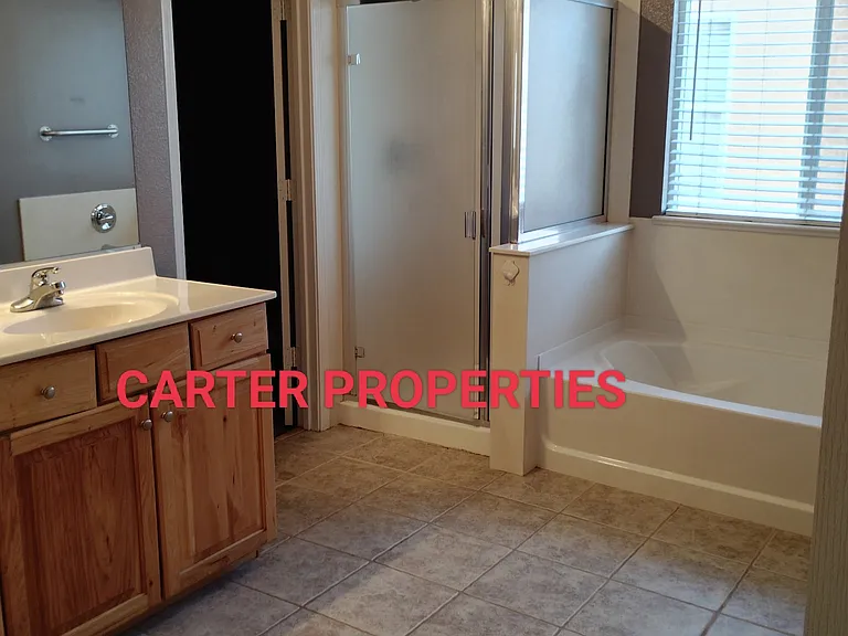 4437 Giselle Ln — Photo 4