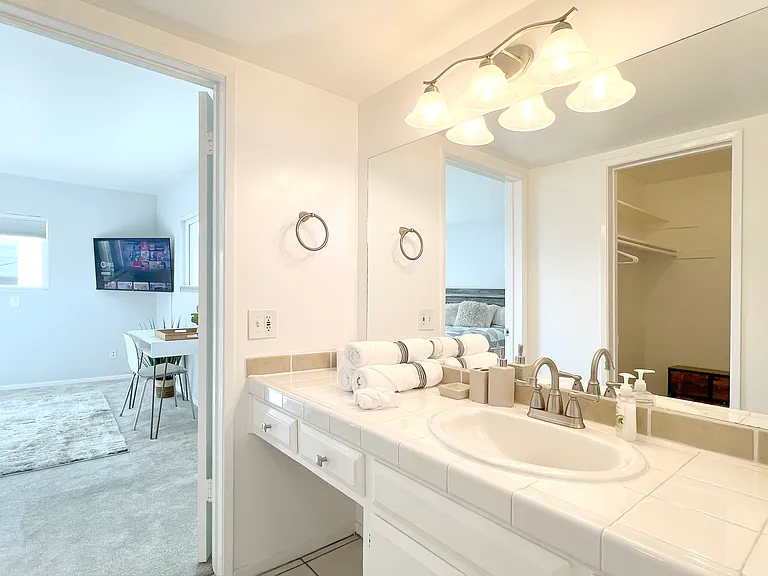 39 Catamaran St #4 — Photo 17