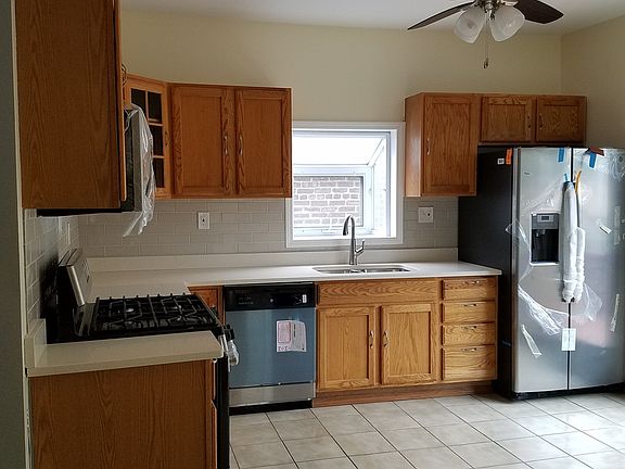 5th image of 2814 Highland Ave