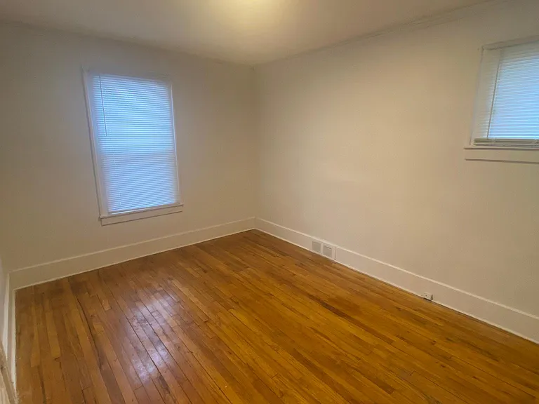 351 W Chesterfield St #LOWER — Photo 8