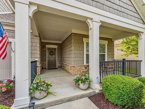 5th image of 6851 Garden View Dr