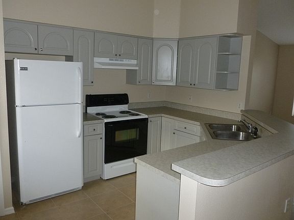 3rd image of 3191 Courtland Blvd