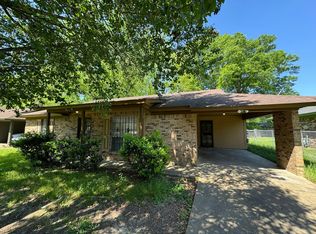 6731 George Washington Dr, Jackson, MS 39213