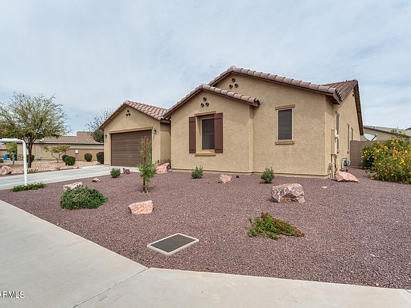 3rd image of 6733 S 76th Dr