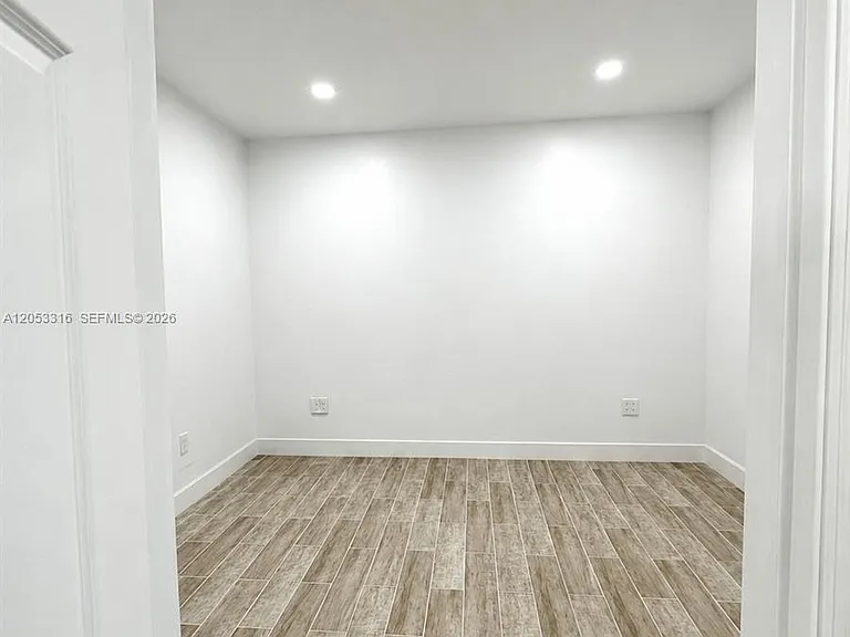19311 SW 320th St — Photo 2