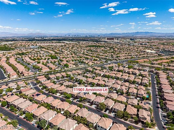 5th image of 11901 Amistoso Ln