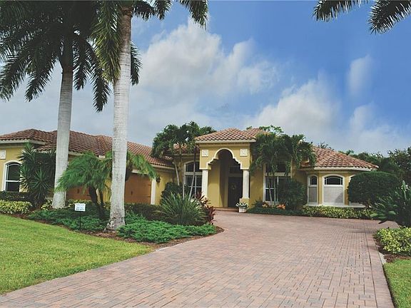 3rd image of 8181 Glenfinnan Cir